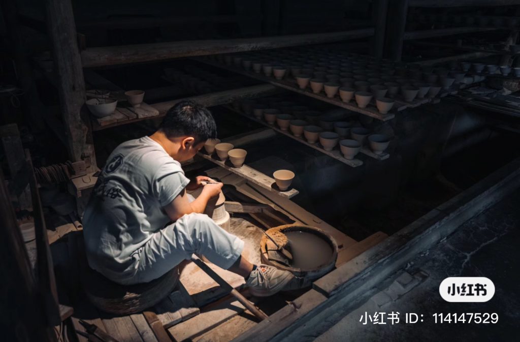 Artisanal ceramic production process at the Ancient Kiln Museum 